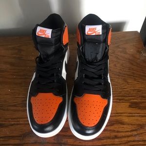 Air Jordan’s 1 shattered backboard edition